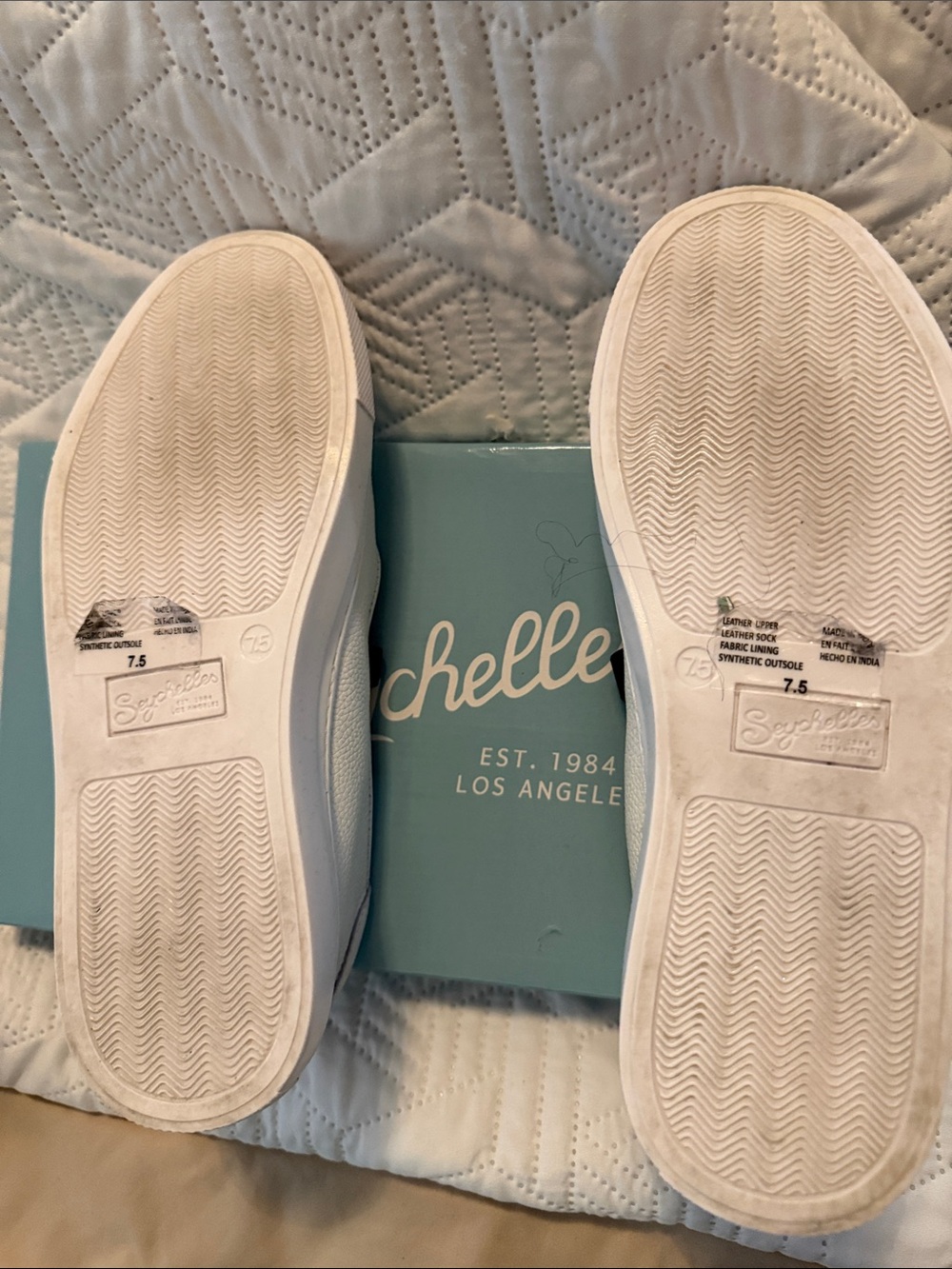 Seychelles White Mary Jane Flats with Black Elastic Strap size 7.5 - Picture 4 of 5